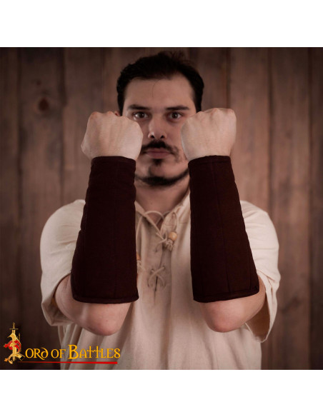 Brazaletes medievales acolchados en...