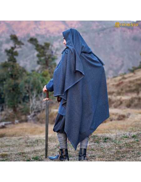 Vikingekappe i middelalder-nylon...