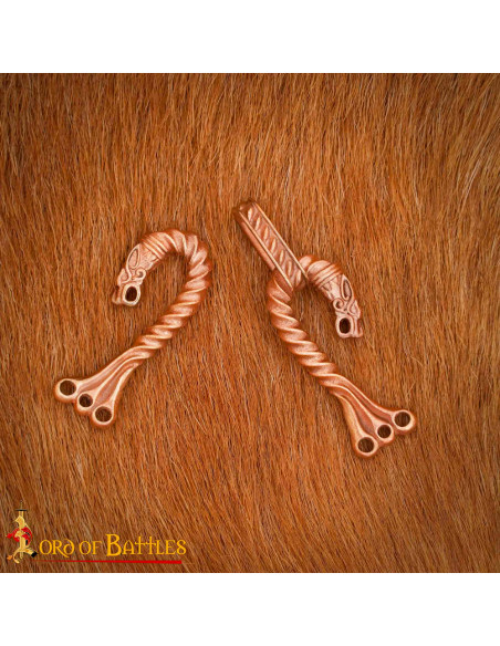 Cierre de capa celta medieval en...