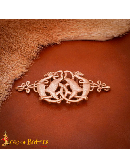 Cloak closure in bronze, model deer Cloak closure in bronze, model deer