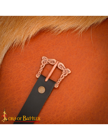 Hebilla clasica en bronce con adornos...