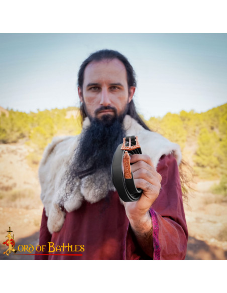 Hebilla clasica en bronce con adornos...