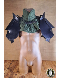 Middeleeuwse schouderstukken van leer, model Brian,...