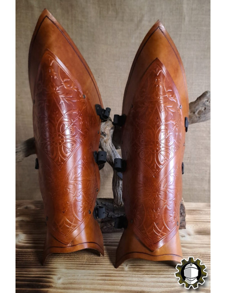 Mittelalterliche Beinschienen aus...