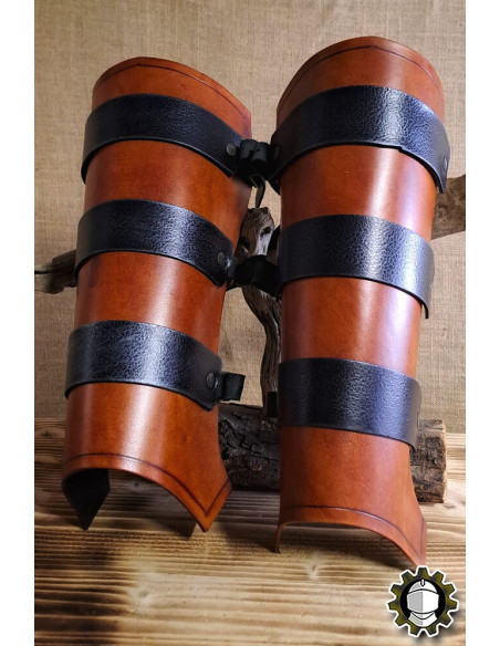 Grebas medievales en cuero modelo...