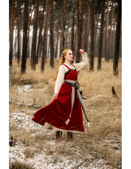 Viking overkleed Alena van linnen,...