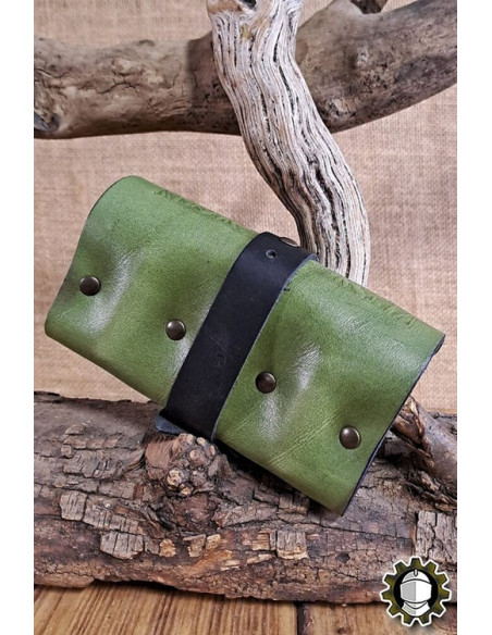 Mittelalterliche Tasche aus grünem...