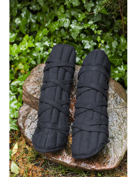 Medievale gepolsterte Beinschützer...