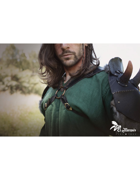 Stor læder skulderpude model Berseker