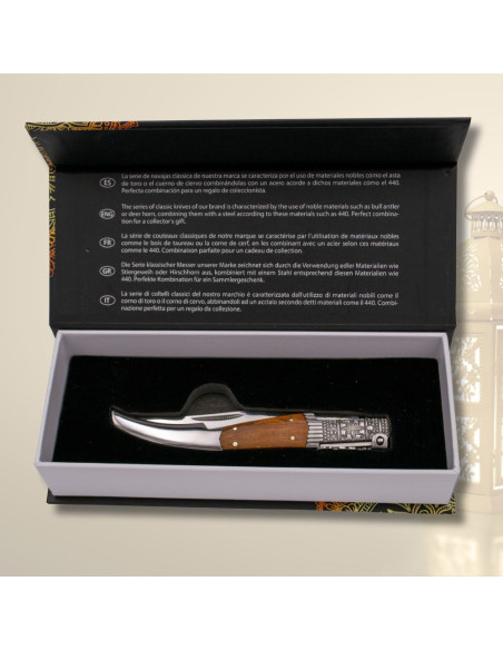 Carraca kniv serie Amber, oliventræ...