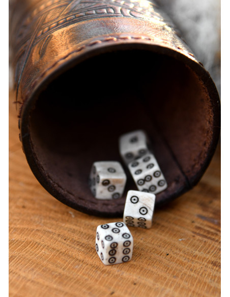 Viking dobbelsteen gemaakt van bot, 1...