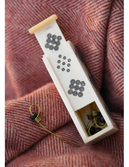 Vikingekasse lavet af ben