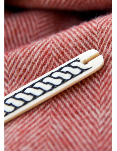 Knochen-Schiffchen mit geflochtenem...