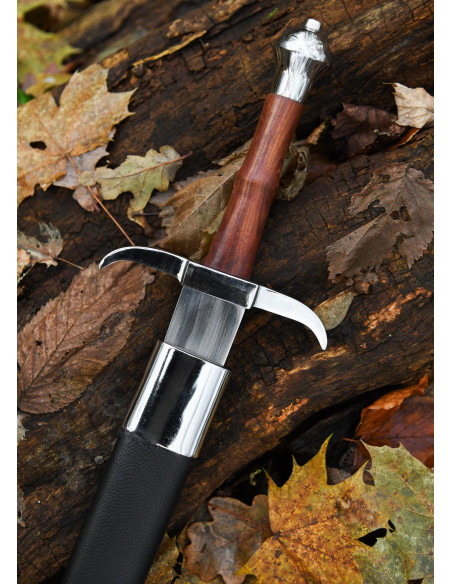 Daga medieval con vaina (57,5 cm.)