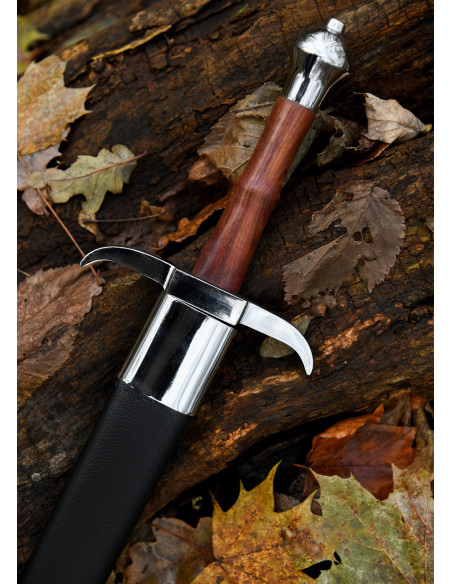 Daga medieval con vaina (57,5 cm.)