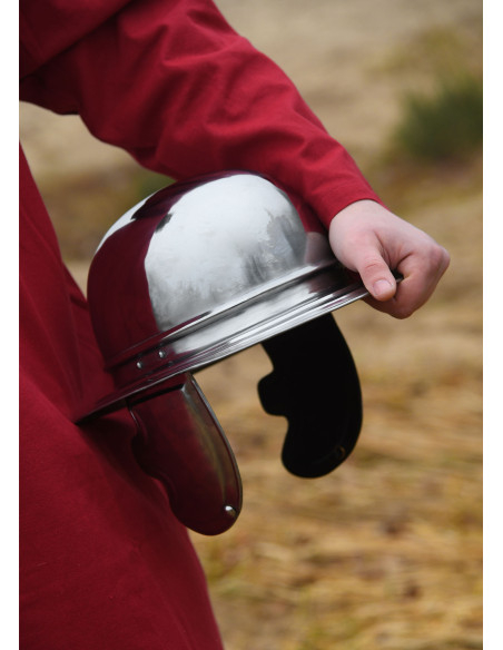 Gallischer Helm, Typ Alesia, aus Stahl