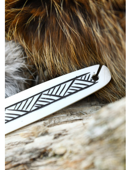 Mittelalterliche Knochenwebschiffchen