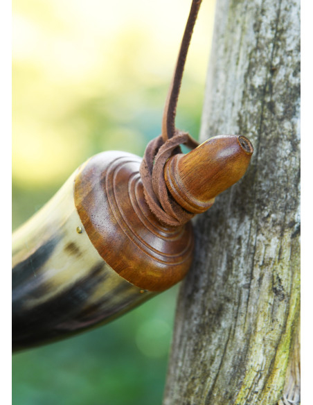 Hornpulverbehälter aus Horn mit...