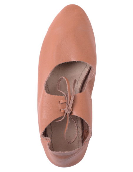 Niedriges mittelalterliches Schuhwerk... Niedriges mittelalterliches Schuhwerk...