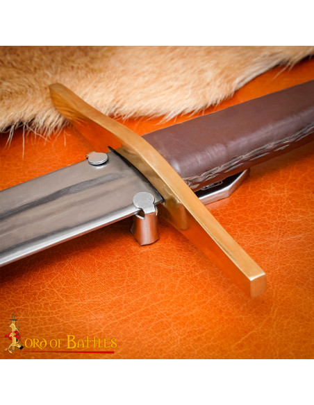 Stålstøtte til at hænge sværdet lodret