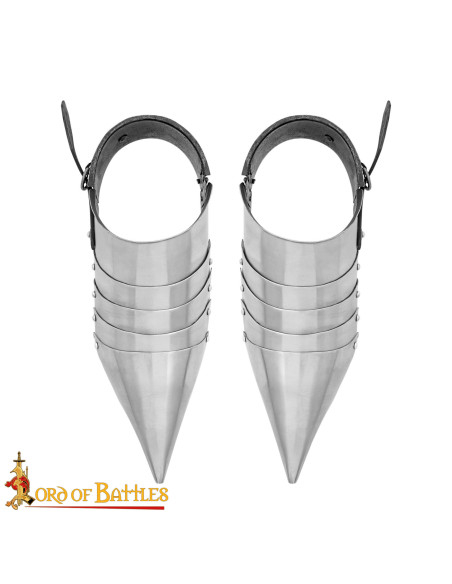 Medievale sabatoner i stål,...