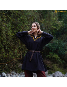 Túnica medieval de alogodón cuello bordado manga larga