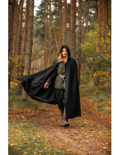 Capa medieval con capucha modelo Johannes, color negro
