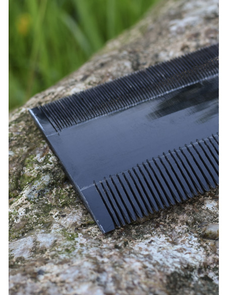 Doppelter mittelalterlicher Kamm,...