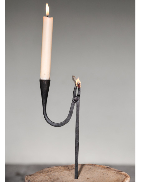 Candelabro de junco forjado a mano...