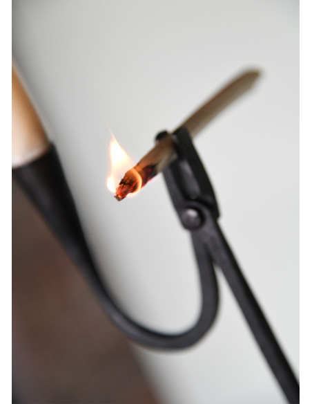 Candelabro de junco forjado a mano...