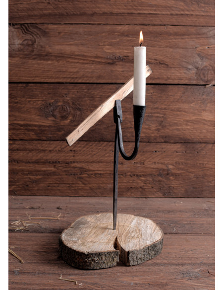 Candelabro de junco forjado a mano...