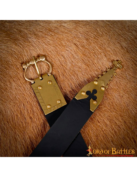 Cinturón medieval en cuero con...