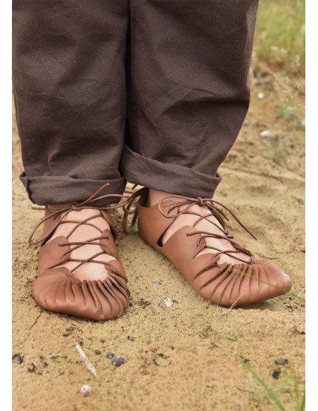Sandalias romanas cuero marrón, con... Sandalias romanas cuero marrón, con...