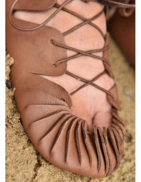 Sandalias romanas cuero marrón, con... Sandalias romanas cuero marrón, con...