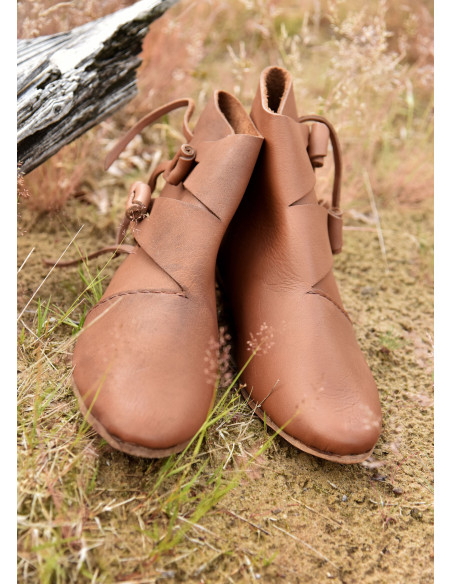 Zapatos vikingos medievales tempranos... Zapatos vikingos medievales tempranos...