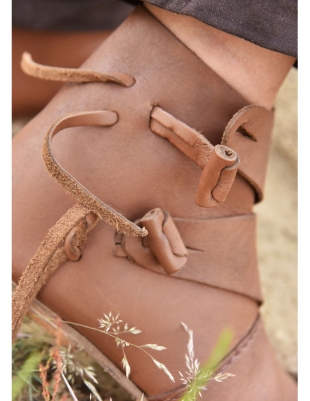 Zapatos vikingos medievales tempranos... Zapatos vikingos medievales tempranos...