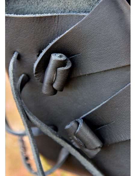 Zapatos vikingos medievales tempranos... Zapatos vikingos medievales tempranos...