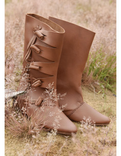 Mittelalterliche hohe Stiefel mit Knotenverschlüssen, braun 2