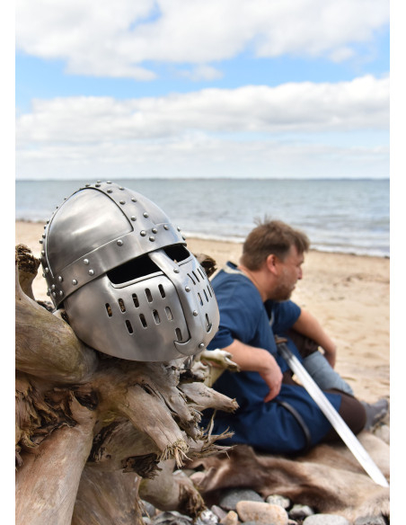 Norman Spangen-helm, jaar 1180