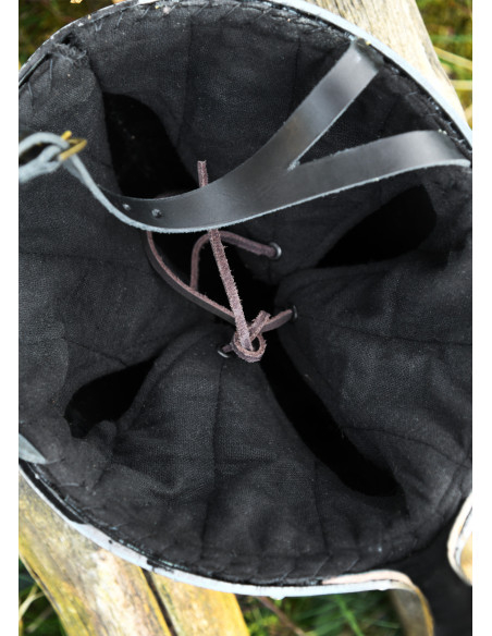 Casco nasal italiano funcional, s. XII