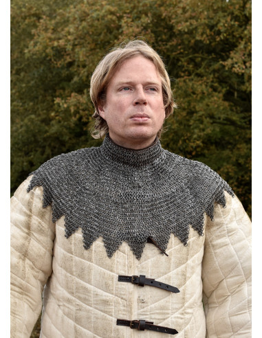 Manto de obispo con cierre de correas de cuero con hebilla