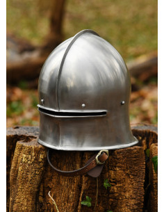 Middeleeuwse helm type Sallet, 1,6 mm staal, 15e eeuw