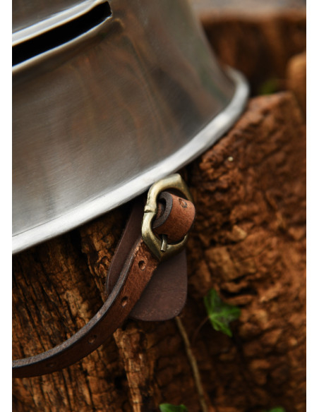 Mittelalterlicher Helm vom Typ...