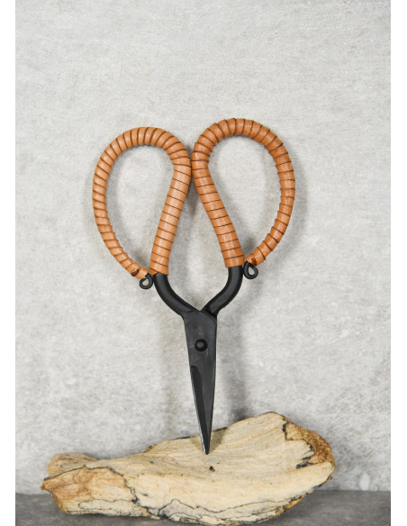 Tijeras forjadas a mano con...