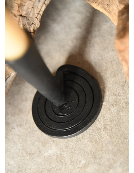 Candelabro forjado a mano con base en...