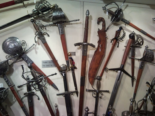 Espadas fabricadas por José Moreno
