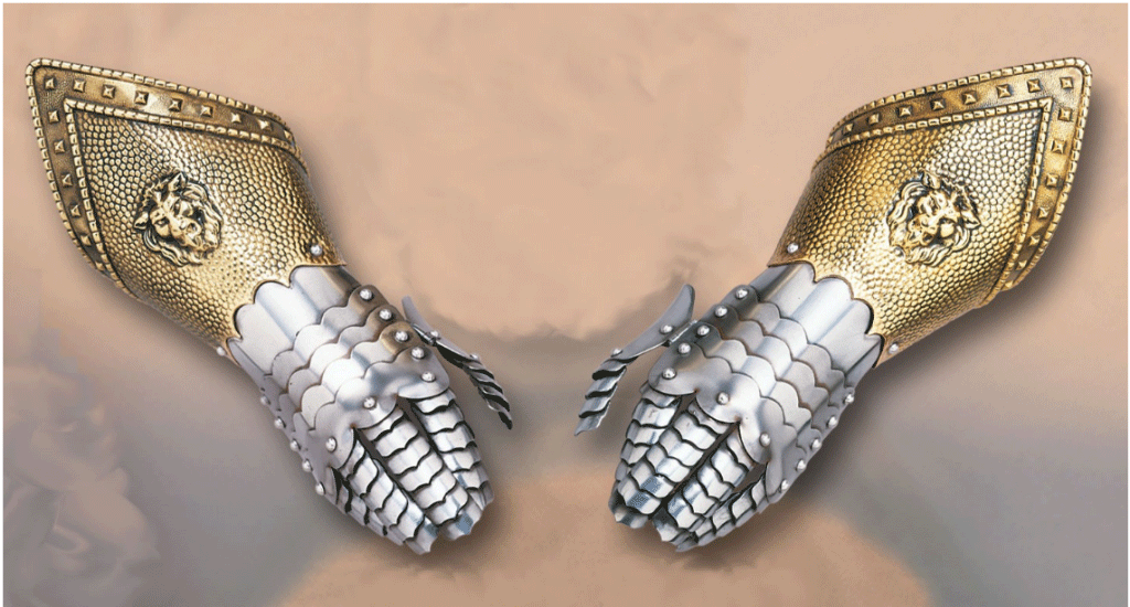 Pareja de guanteletes cincelados1 1024x550 - La armadura en la época medieval