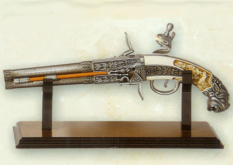SOPORTE EXPOSITOR 1 PISTOLA 466x331 custom - Repliche di pistole medievali