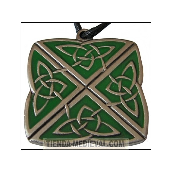 Símbolo celta, los nudos, representa el compromiso entre dos amantes, señal que su relación duraría para siempre