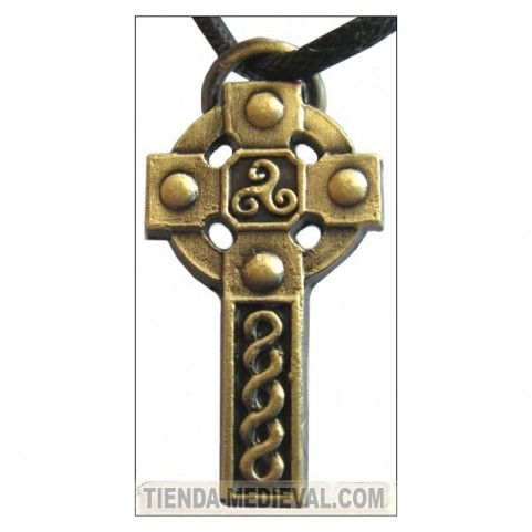 Símbolo celta, la cruz, representa la conexión entre los paganos y la nueva religión
